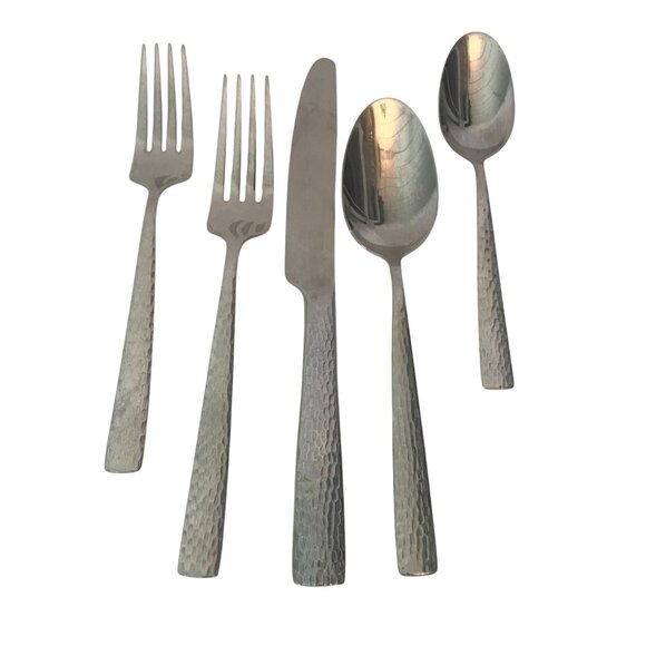 Mikasa Oliver Hammered Stainless Steel Flatware 34-Piece Set - Picture 9 of 11